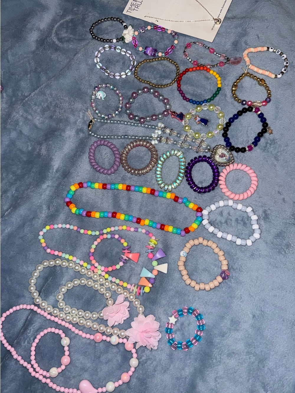🤩HUGE LOT OF KIDS DISNEY JEWELRY/MATCHING SETS, COIL BRACELETS & MORE!
